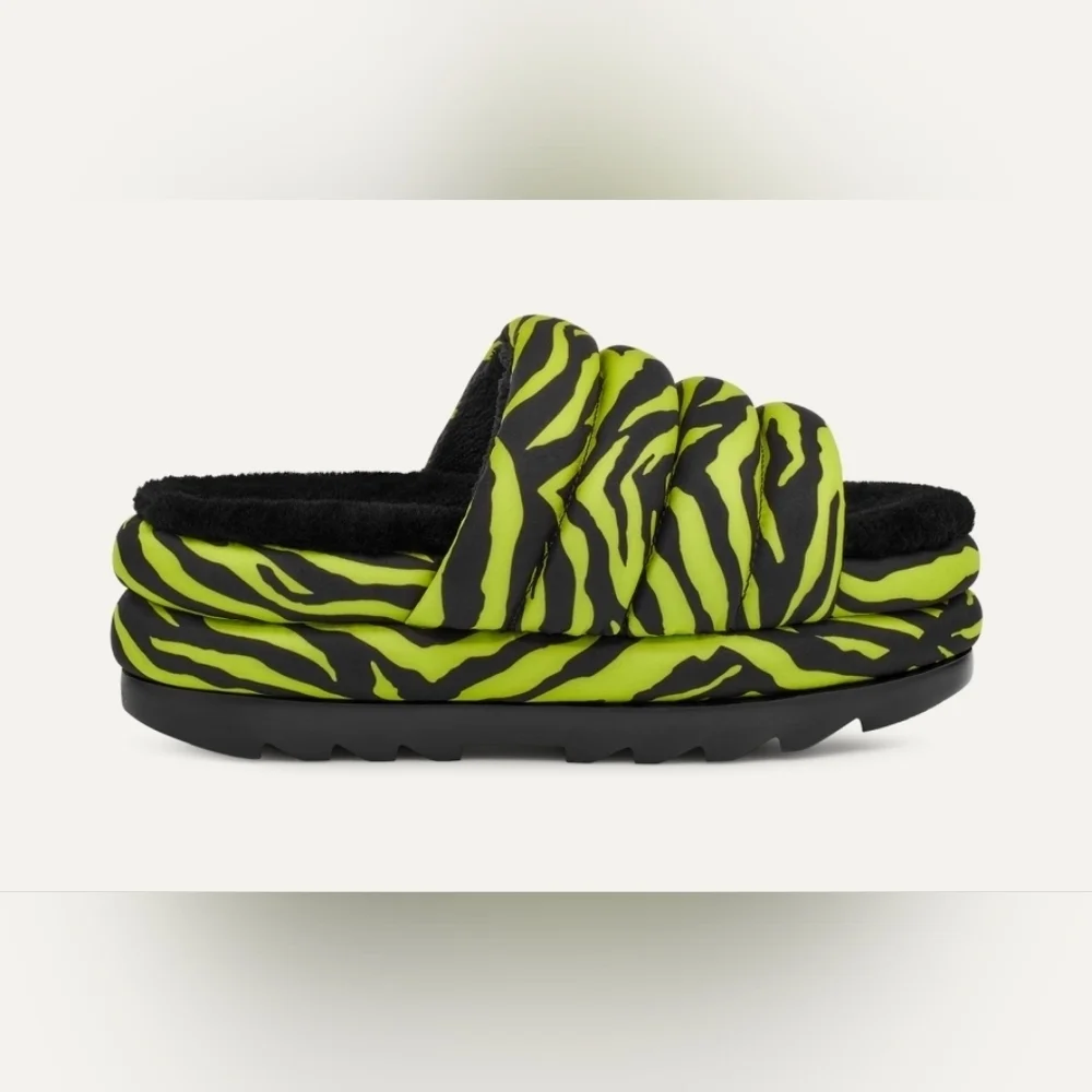 🔥NWOT | UGG Maxi Slide Tiger Print, Size 8